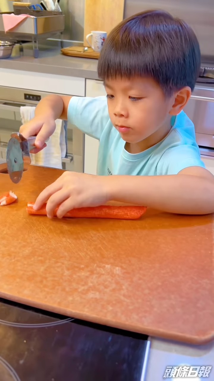 兒子小春雞都有煮食天份！